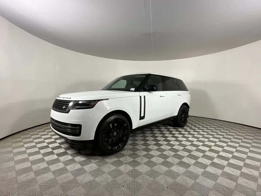 2025 Land Rover Range Rover SE photo 1