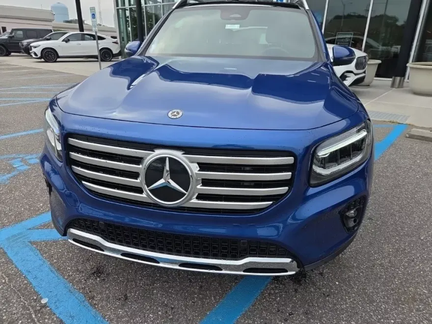 2024 Mercedes Benz GLB 250 photo 4