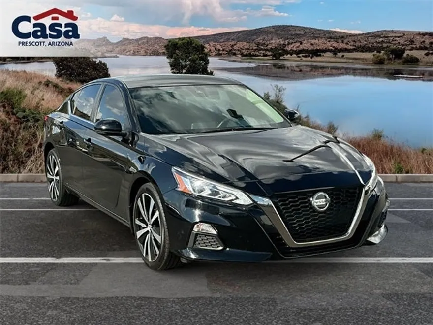 2020 Nissan Altima 2.5 SR photo 1