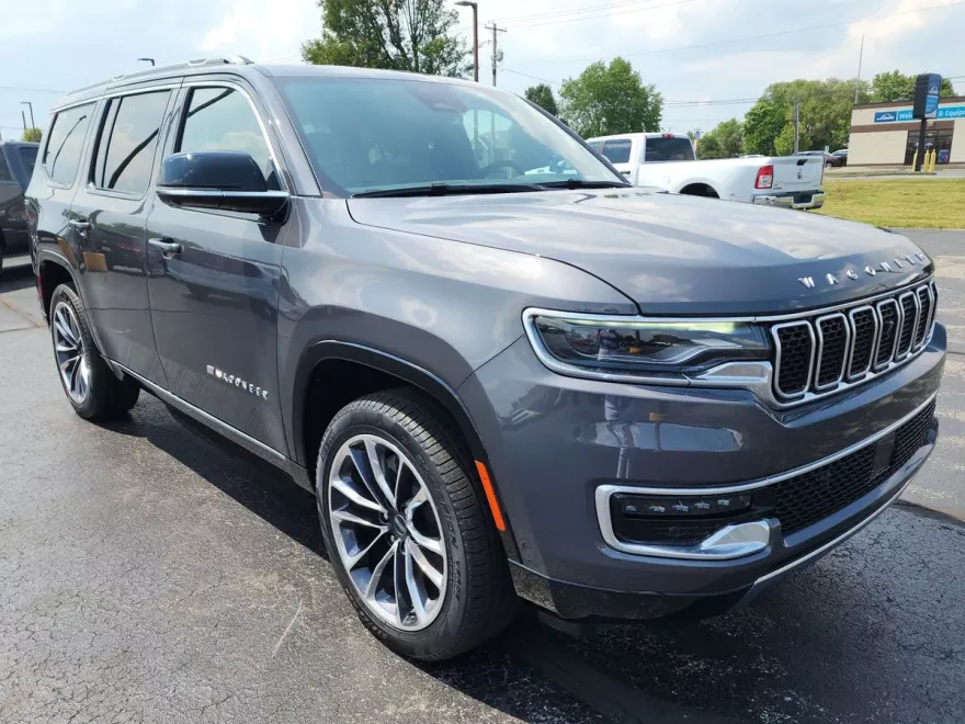 2023 Jeep Wagoneer Series III photo 1