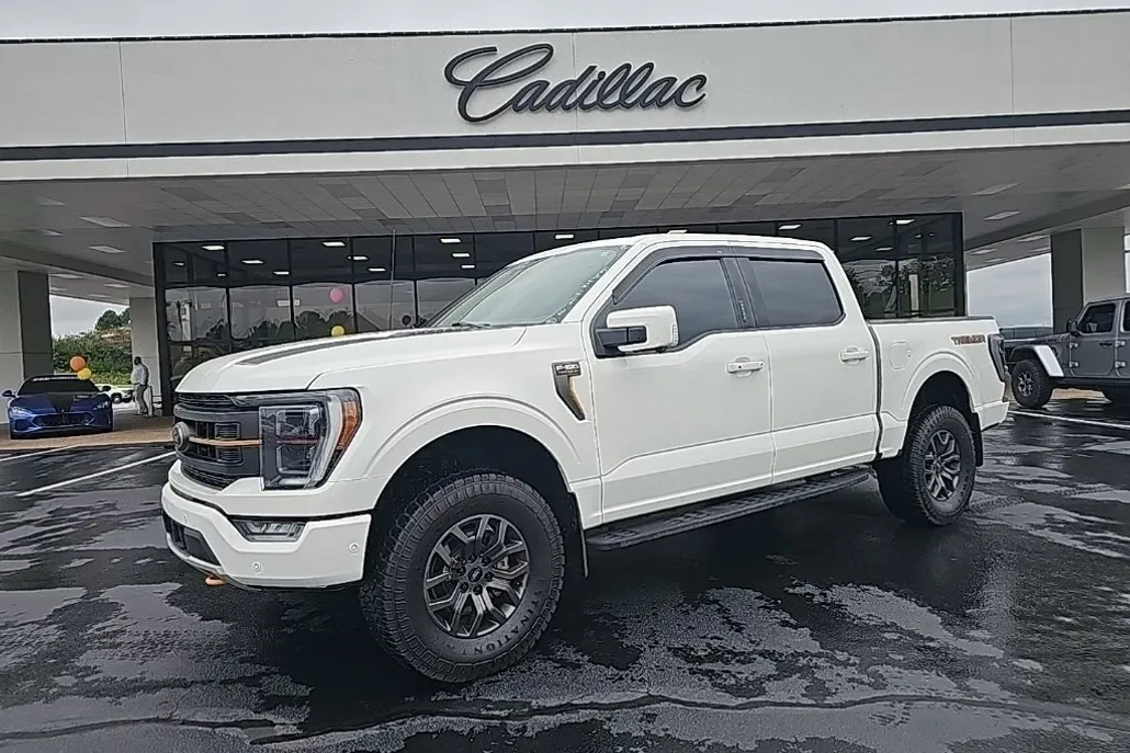 2023 Ford F-150 XL photo 1