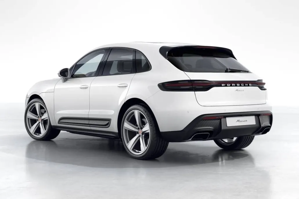 2026 Porsche Macan T photo 1