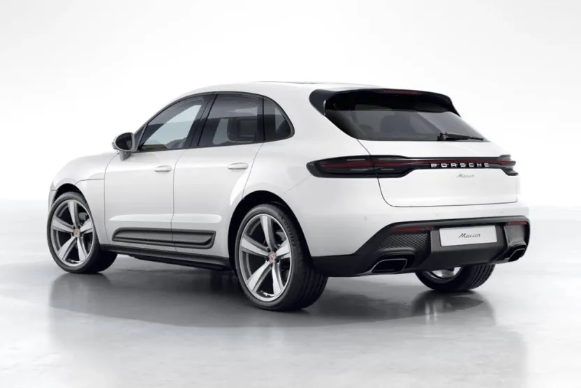 2026 Porsche Macan T photo 1