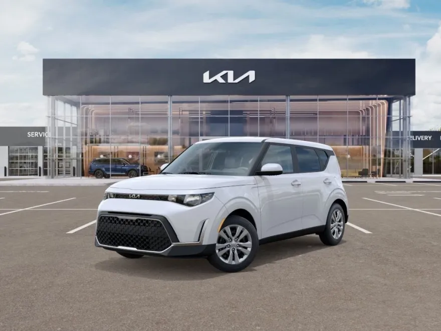 2025 Kia Soul LX photo 1