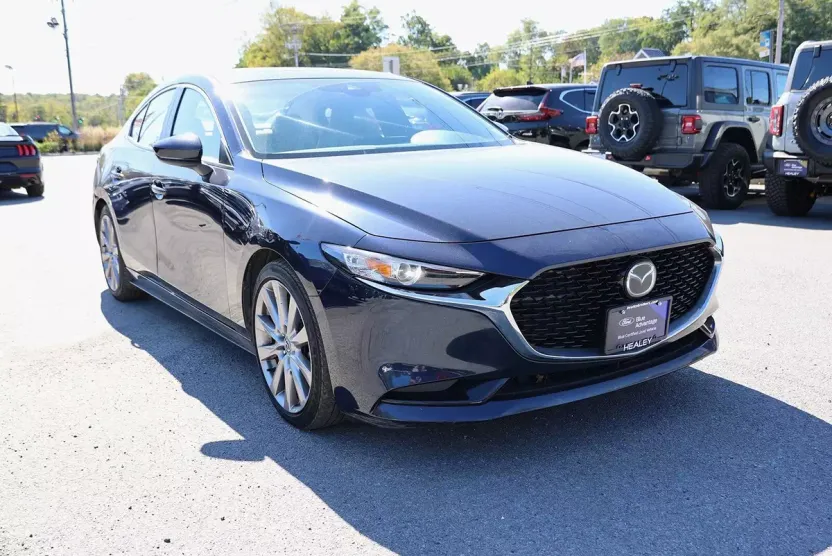 2021 Mazda Mazda3 Preferred photo 1