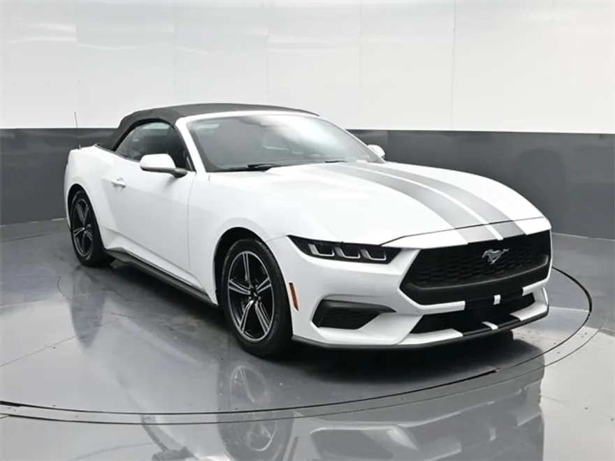 2024 Ford Mustang EcoBoost photo 1