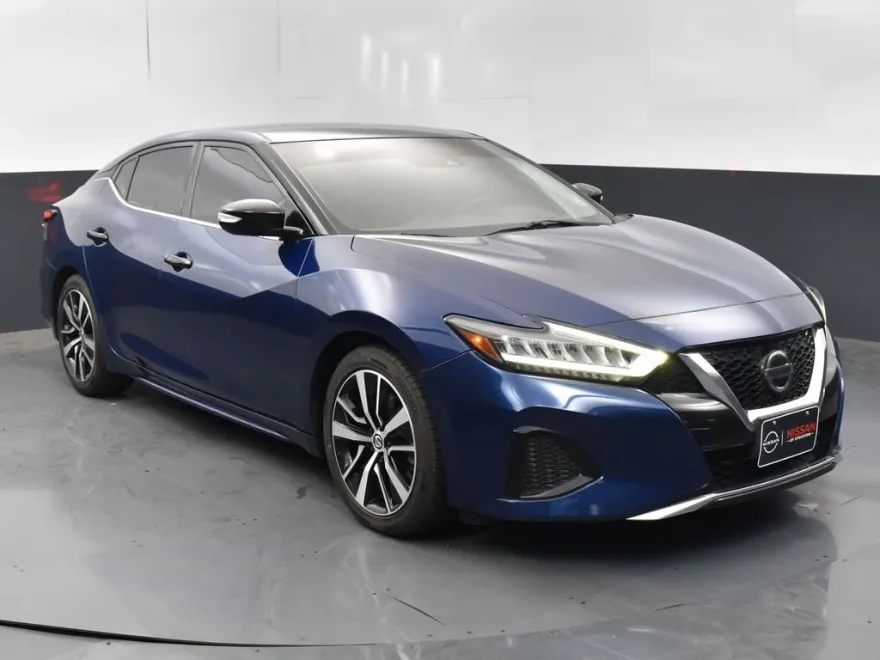 2022 Nissan Maxima SV photo 1