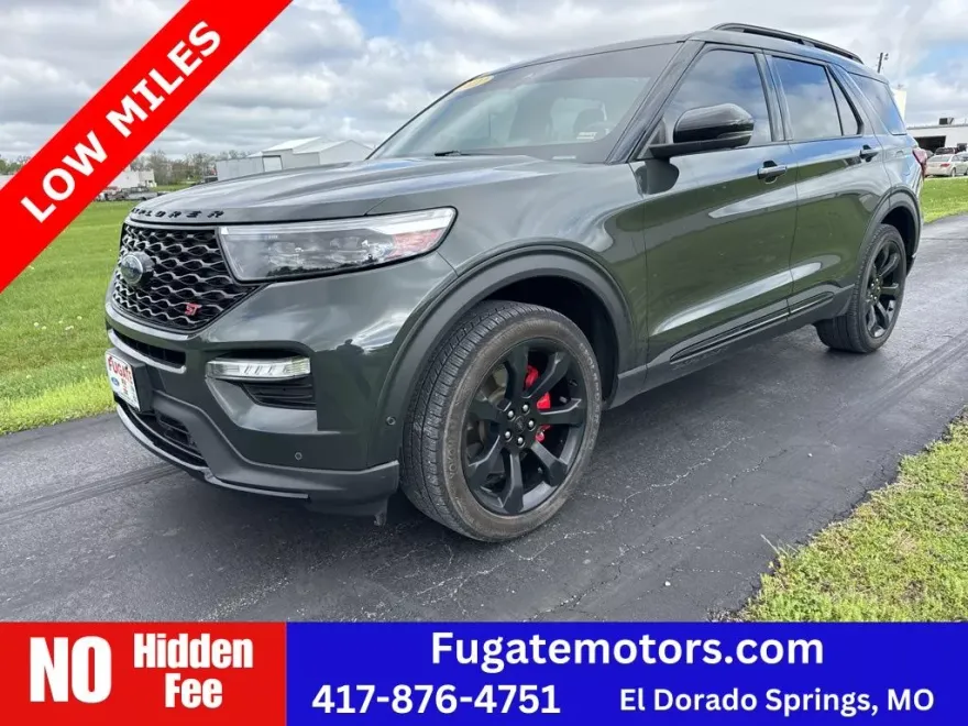 2022 Ford Explorer ST photo 1