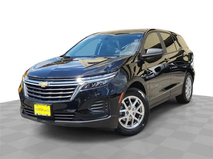 2024 Chevrolet Equinox LS photo 1