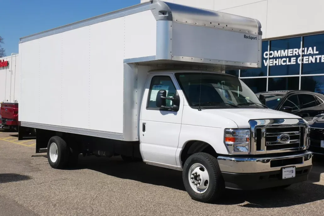 2025 Ford E-450 photo 1