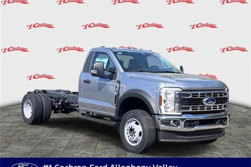 2024 Ford F-600 photo 1