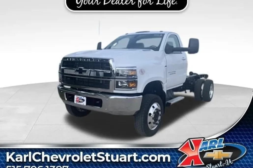 2024 Chevrolet Silverado 6500HD Work Truck photo 1
