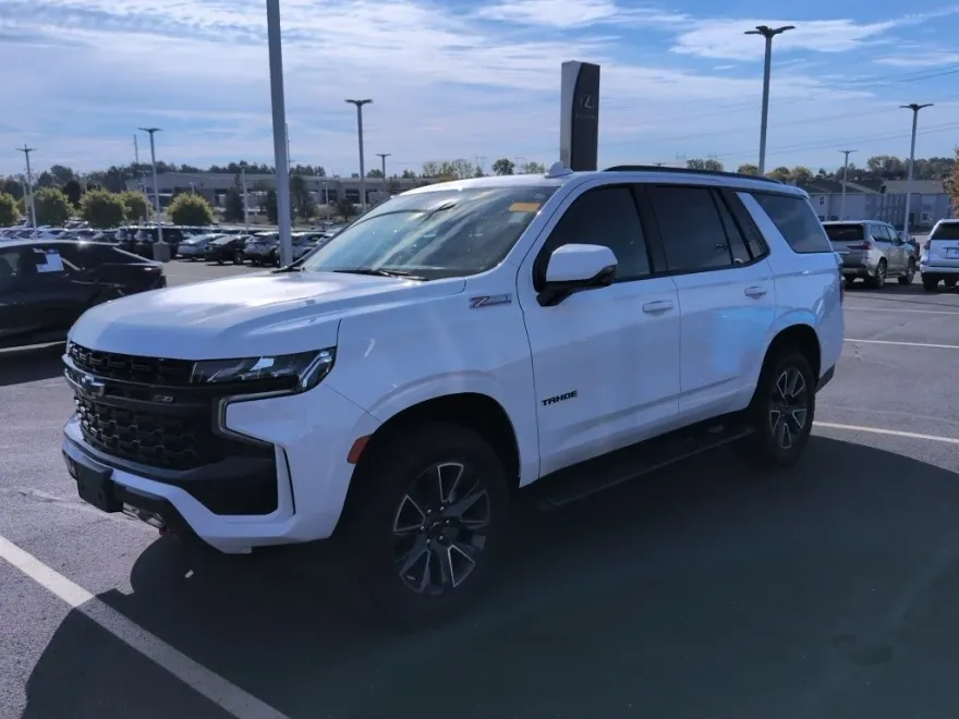2023 Chevrolet Tahoe Z71 photo 1