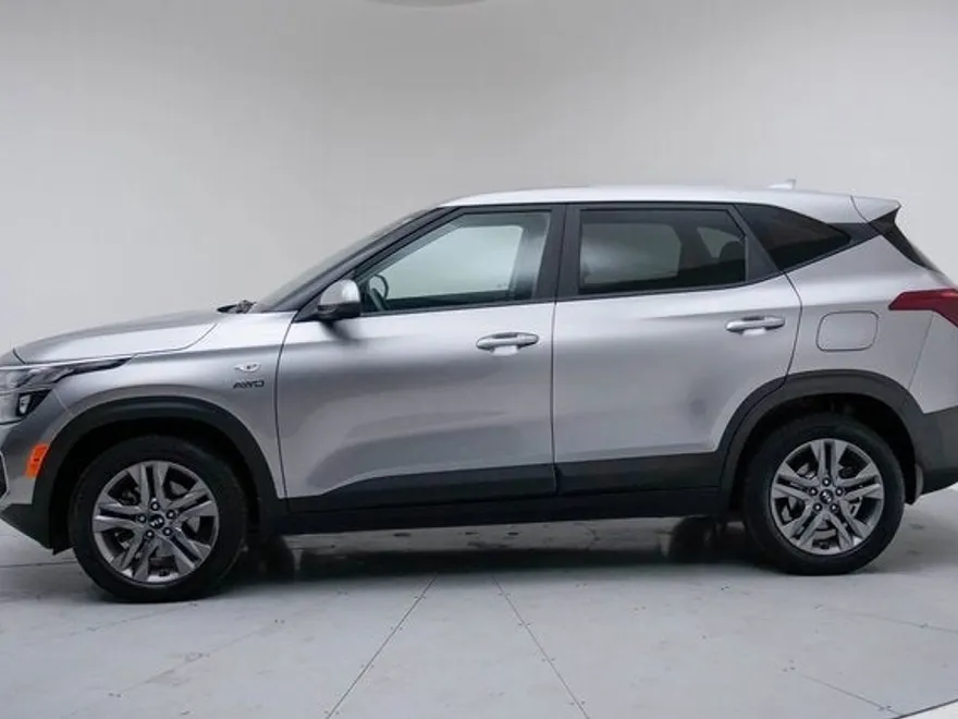 2021 Kia Seltos LX photo 1