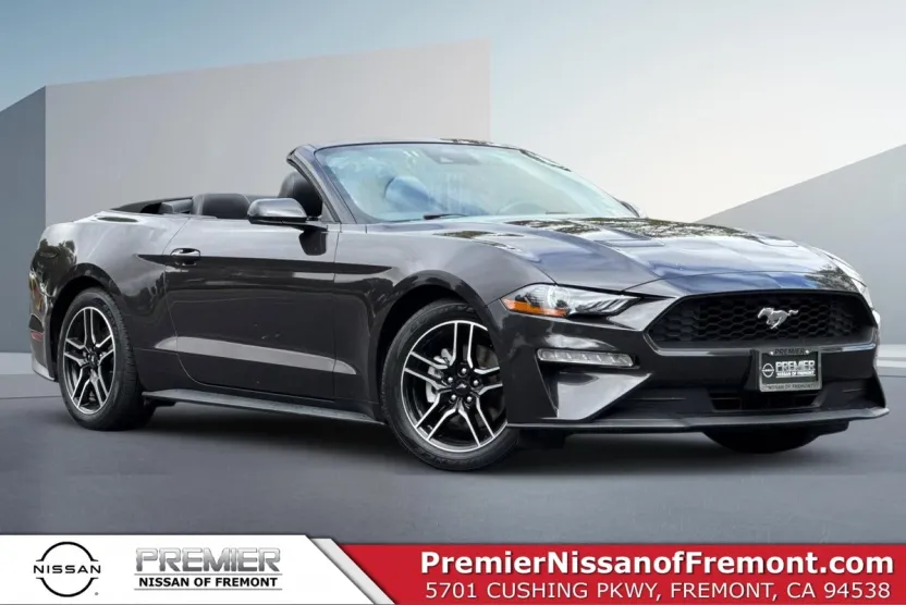 2022 Ford Mustang EcoBoost Premium photo 1