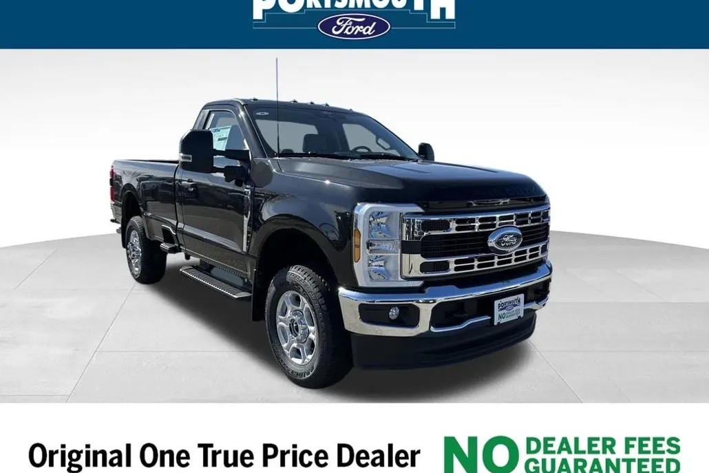 2025 Ford F-350 photo 1