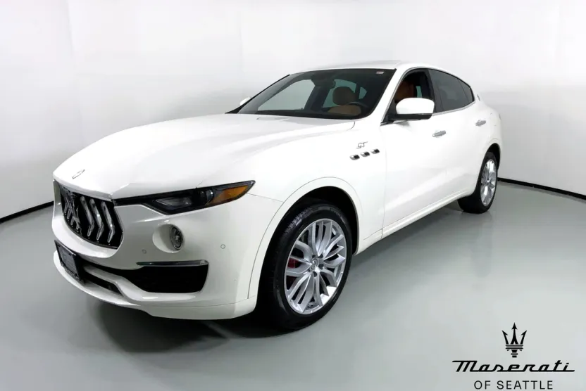 2022 Maserati Levante GT photo 1