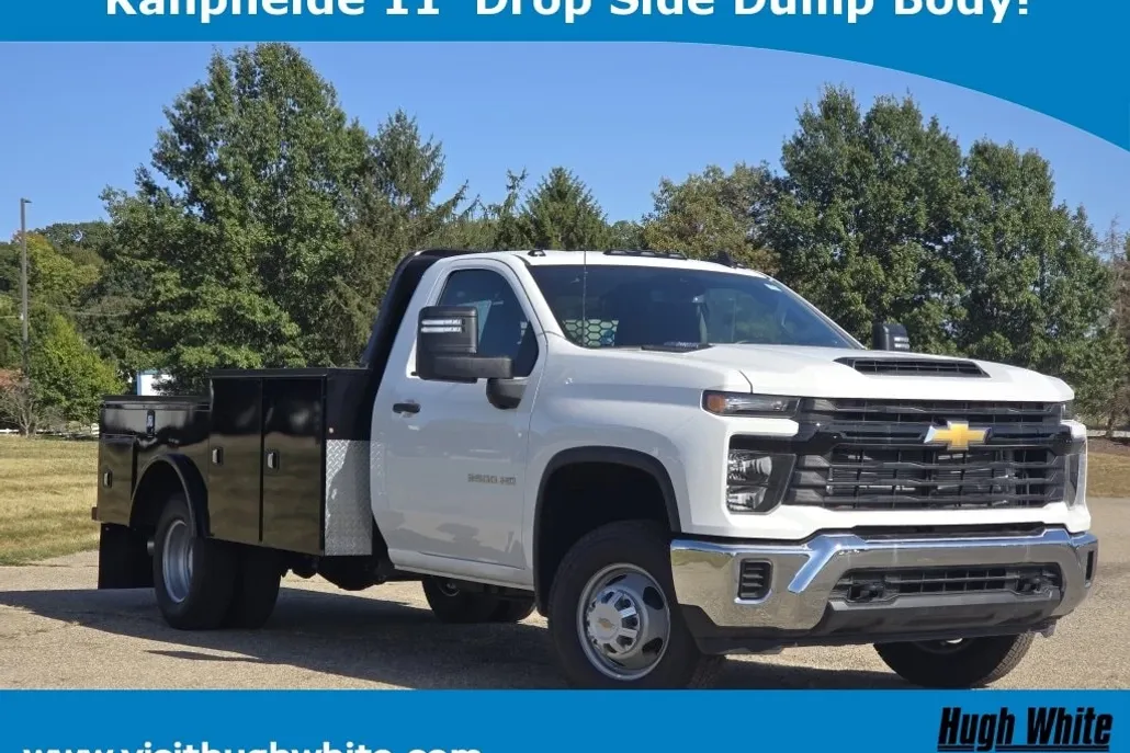 2025 Chevrolet Silverado 3500HD Work Truck photo 1