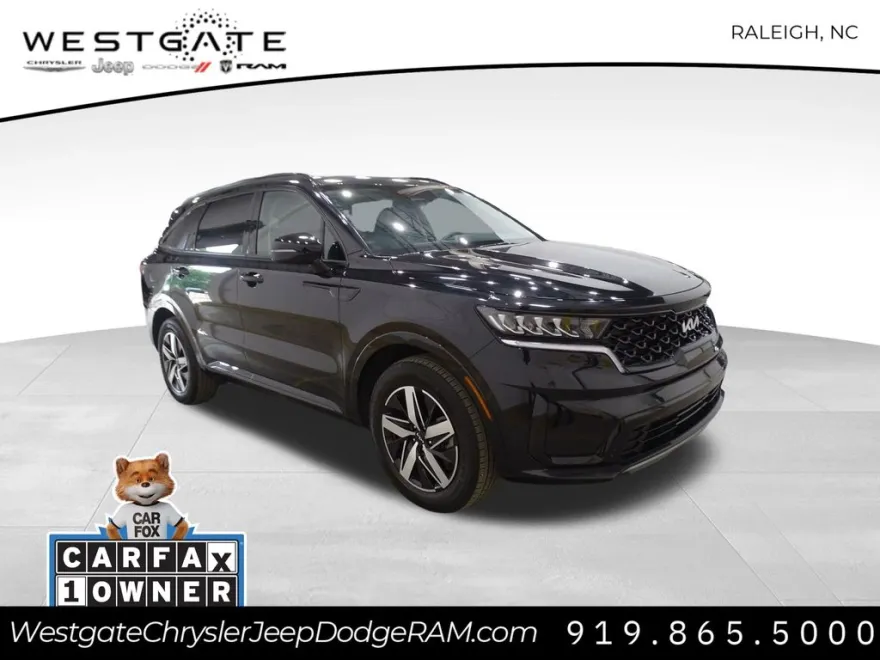 2023 Kia Sorento S photo 1