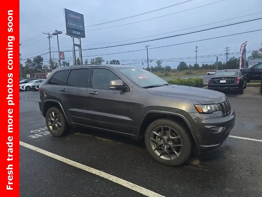 2021 Jeep Grand Cherokee Anniversary Edition photo 1