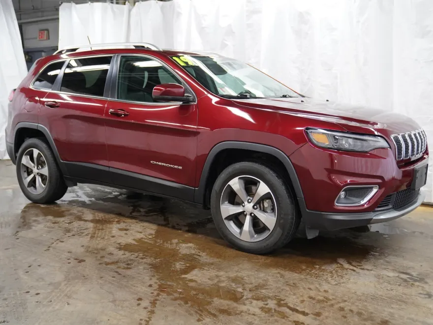 2019 Jeep Cherokee Limited photo 1