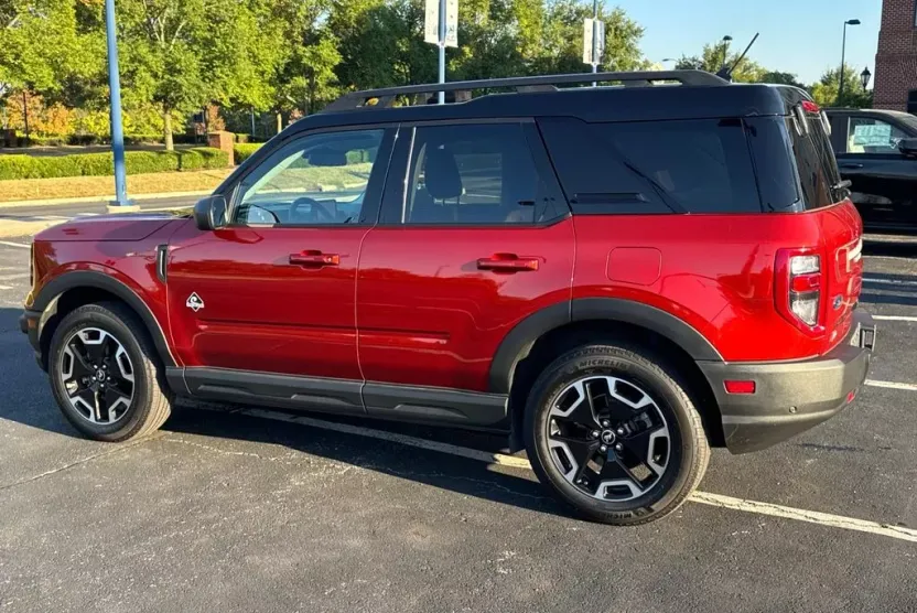 2024 Ford Bronco Sport Outer Banks photo 1