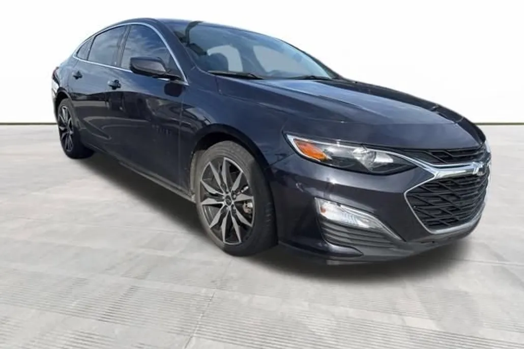 2022 Chevrolet Malibu RS photo 1
