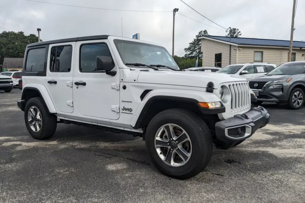 2023 Jeep Wrangler Sahara photo 1