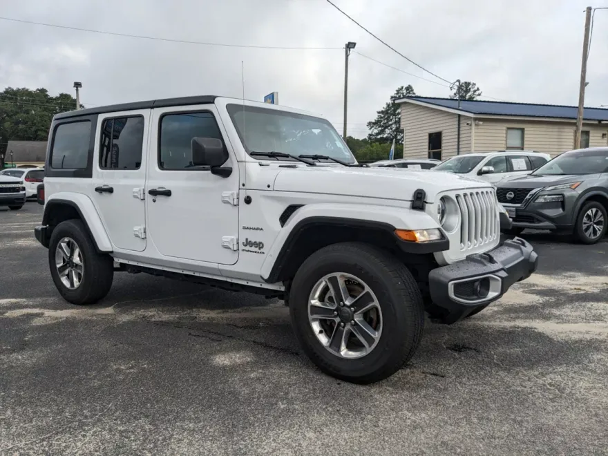 2023 Jeep Wrangler Sahara photo 1