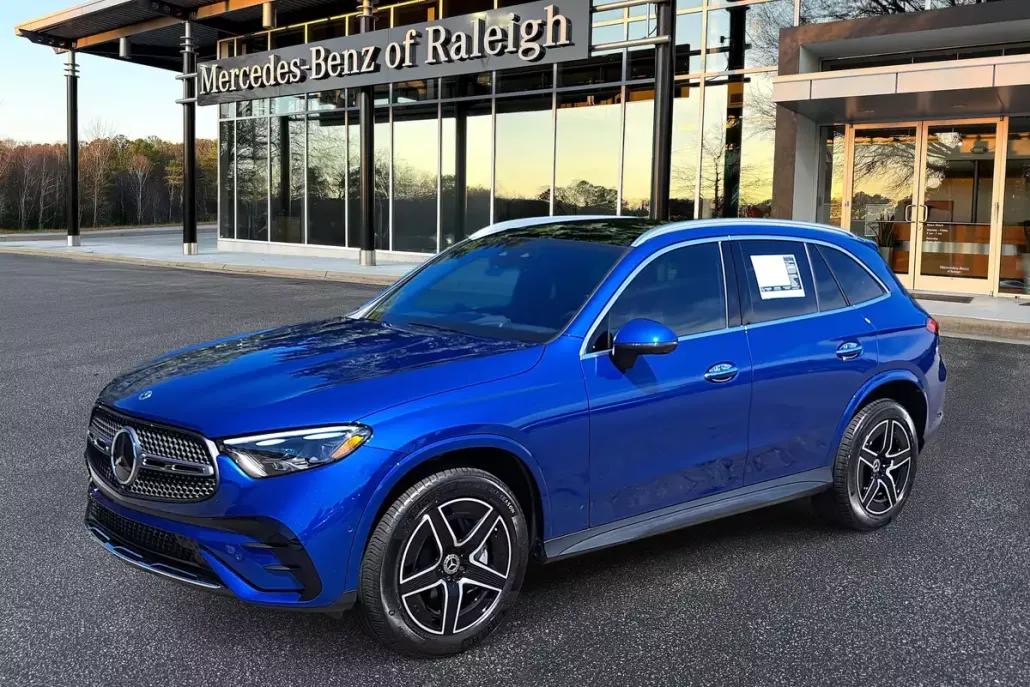 2024 Mercedes Benz GLC 300 photo 1