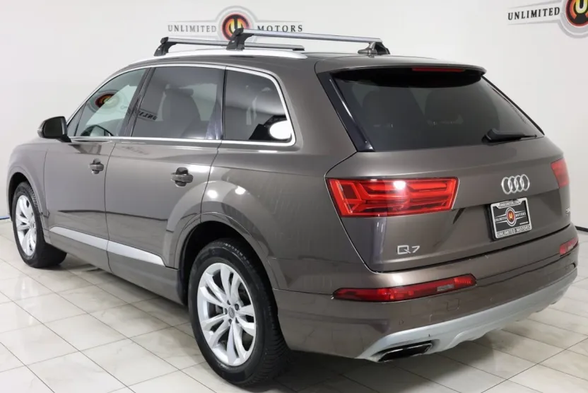 2017 Audi Q7 Premium Plus photo 1