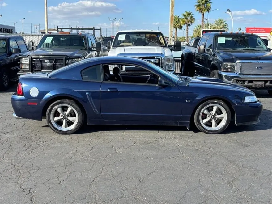 2001 Ford Mustang Bullitt photo 1