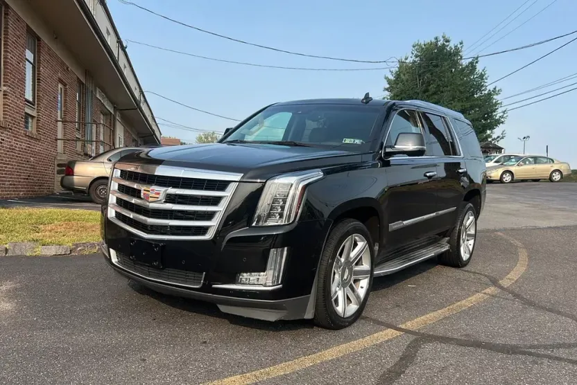 2016 Cadillac Escalade Luxury Sport photo 1