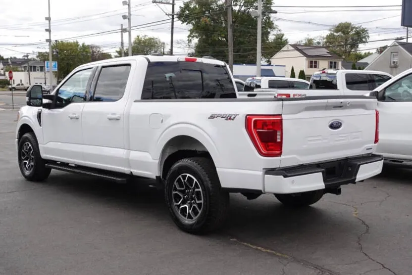 2021 Ford F-150 XLT photo 1