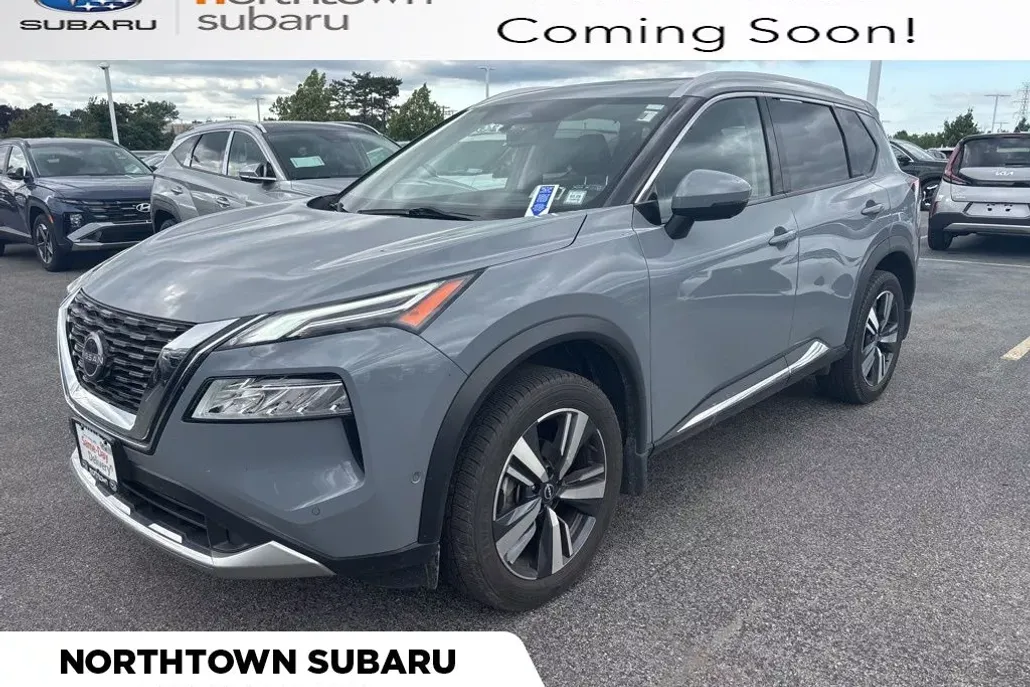 2023 Nissan Rogue Platinum photo 1