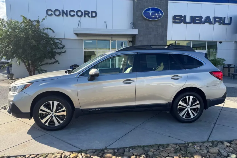2019 Subaru Outback 2.5i photo 1