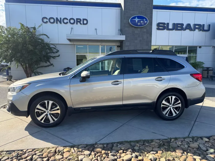2019 Subaru Outback 2.5i photo 1