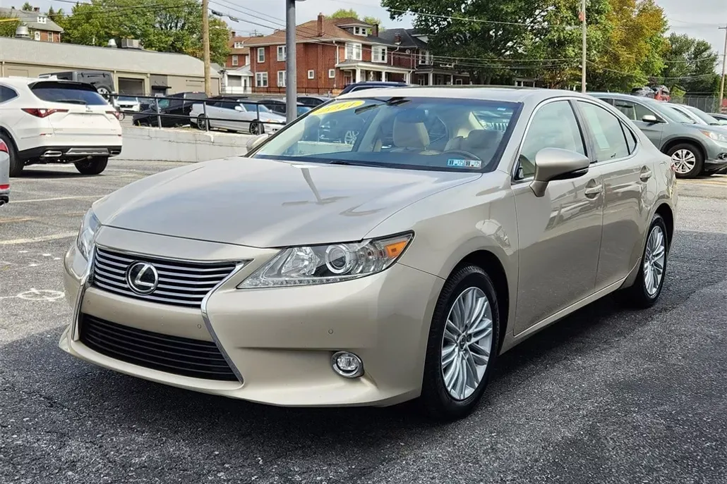 2014 Lexus ES 350 photo 1