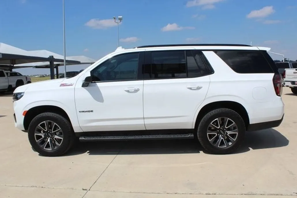 2023 Chevrolet Tahoe Z71 photo 1