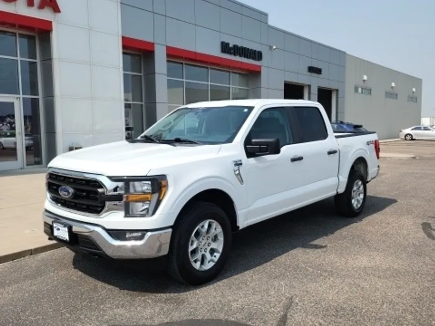 2023 Ford F-150 XLT photo 1