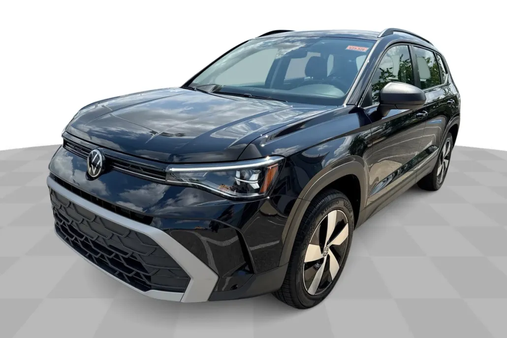 2025 Volkswagen Taos S photo 1