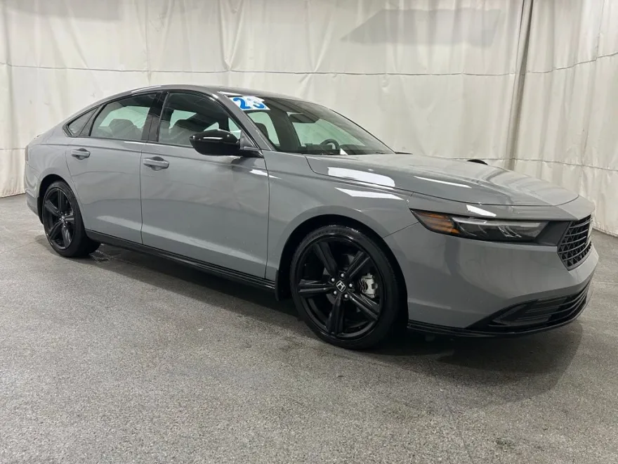 2023 Honda Accord Hybrid Sport-L photo 1