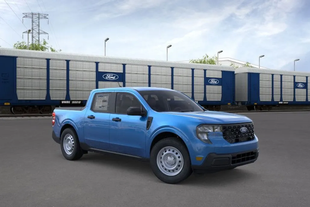 2025 Ford Maverick XL photo 5