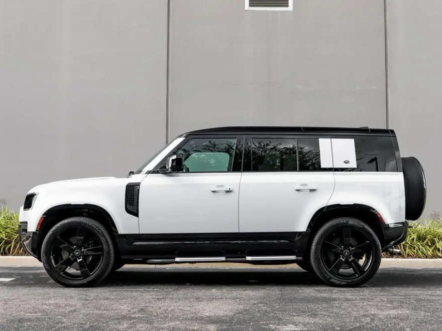 2023 Land Rover Defender 110 V8 110 Carpathian Edition photo 1