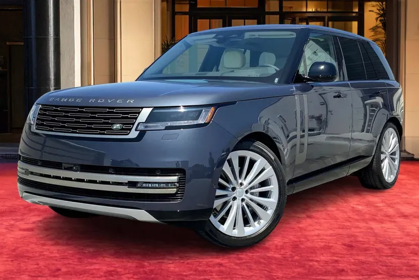 2025 Land Rover Range Rover SE photo 1