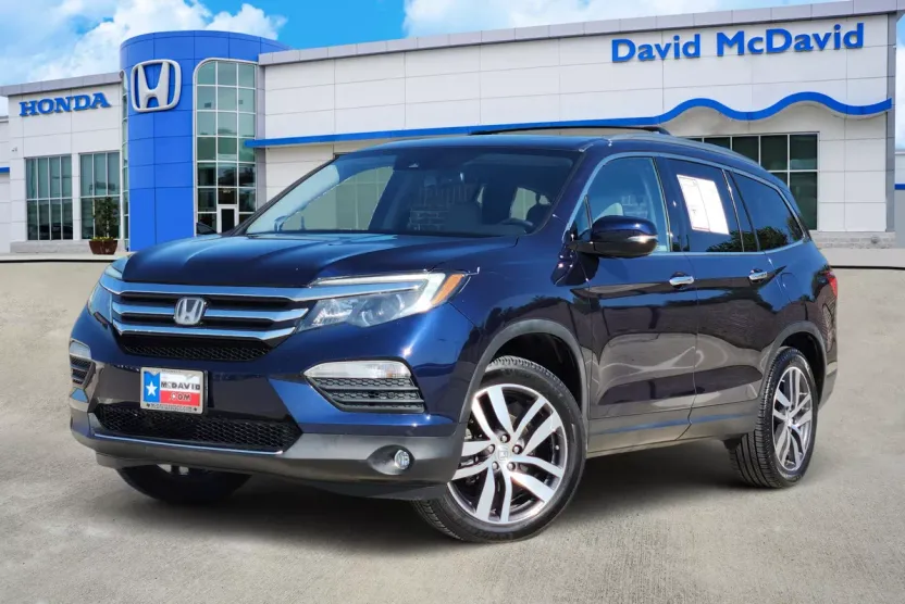 2018 Honda Pilot Touring photo 1