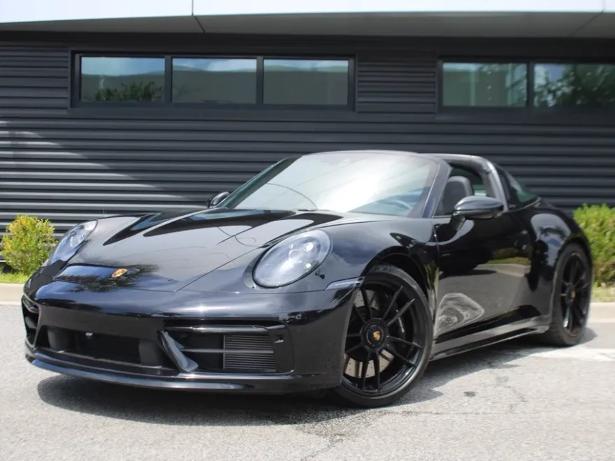 2023 Porsche 911 Targa 4 GTS photo 1