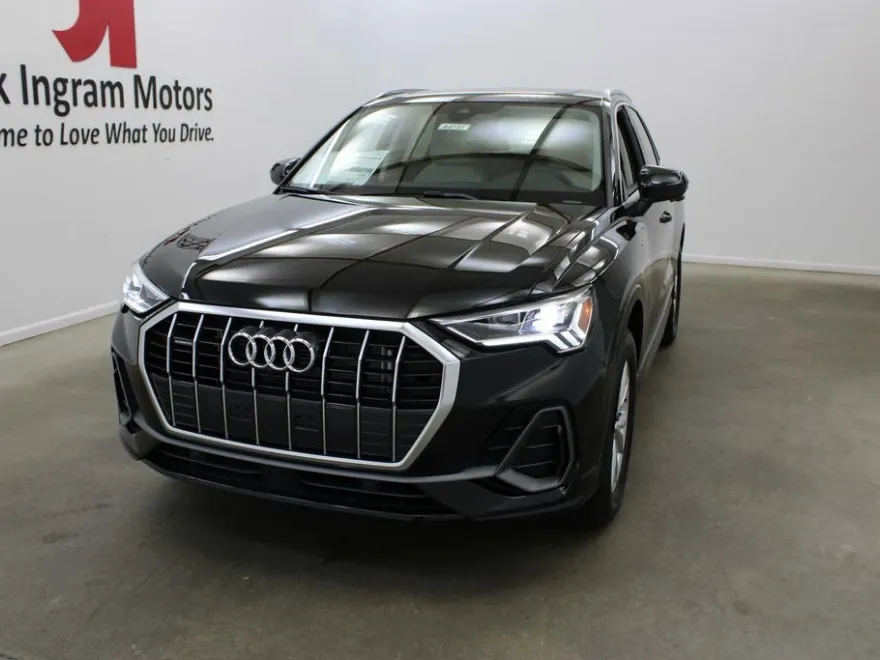 2025 Audi Q3 S line Premium Plus photo 1