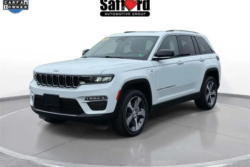 2022 Jeep Cherokee Limited 4xe photo 1
