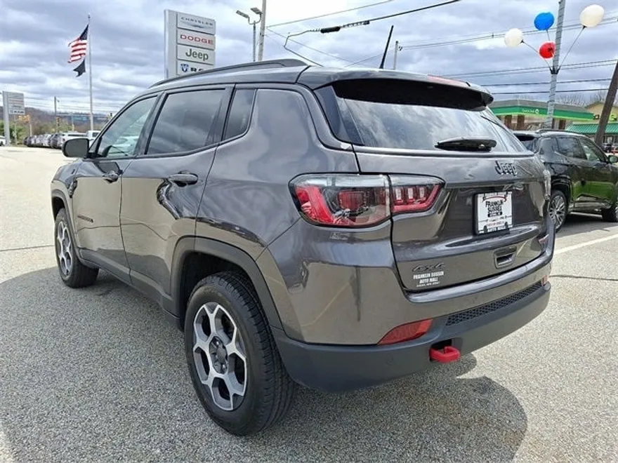 2022 Jeep Compass Trailhawk photo 13